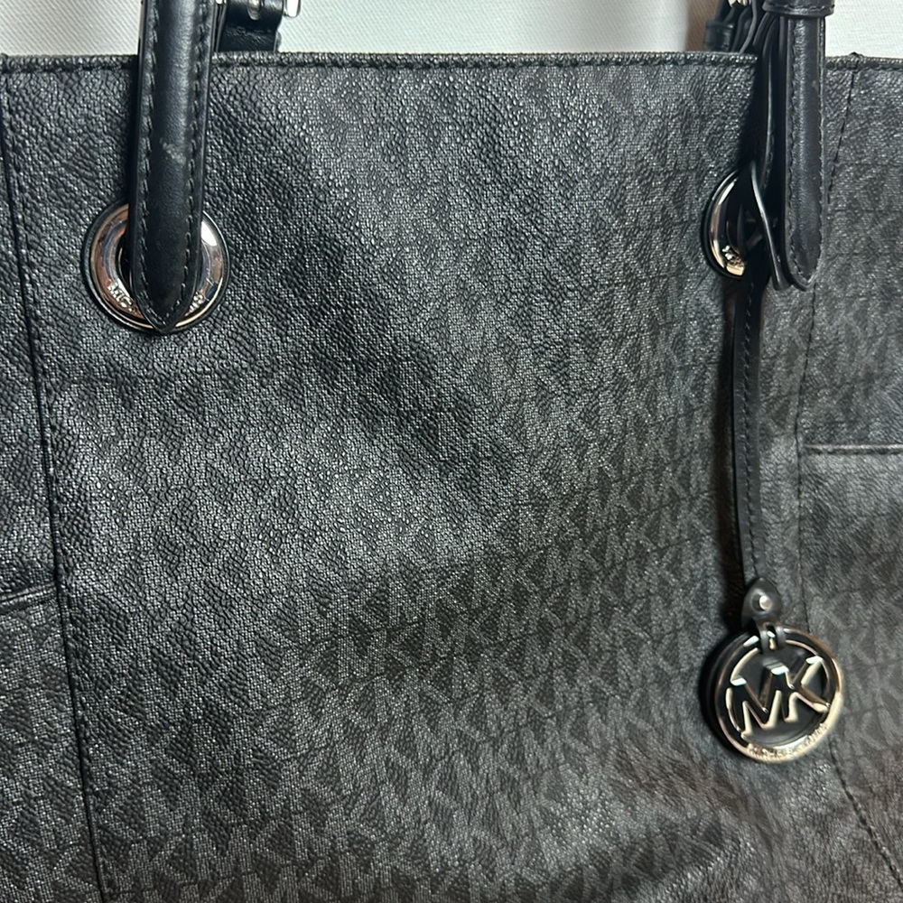 Michael Kors shoulder bag - Picture 2 of 7